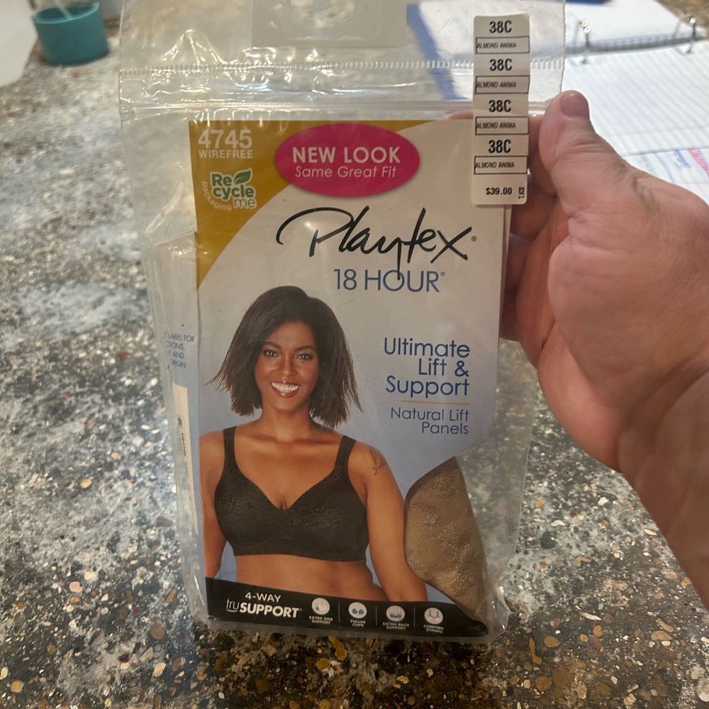 Playtex Women's 18 Hour Ultimate Lift & Support Bra - Almond